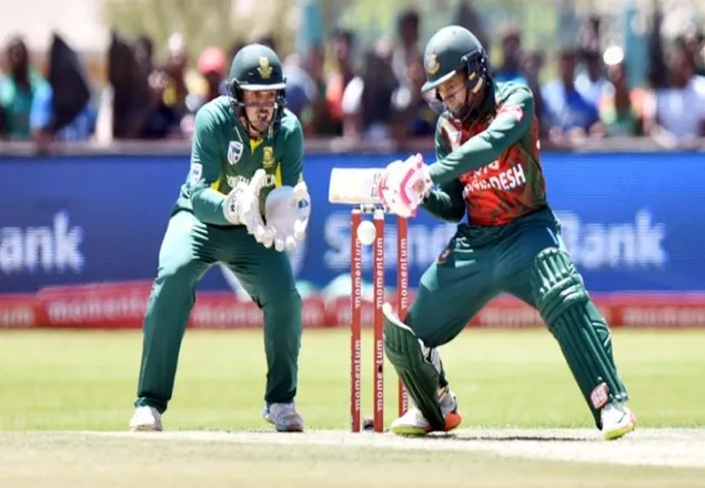 ৩৭০ রানের টার্গেট নিয়ে ৫ উইকেট হারিয়ে বিপাকে বাংলাদেশ