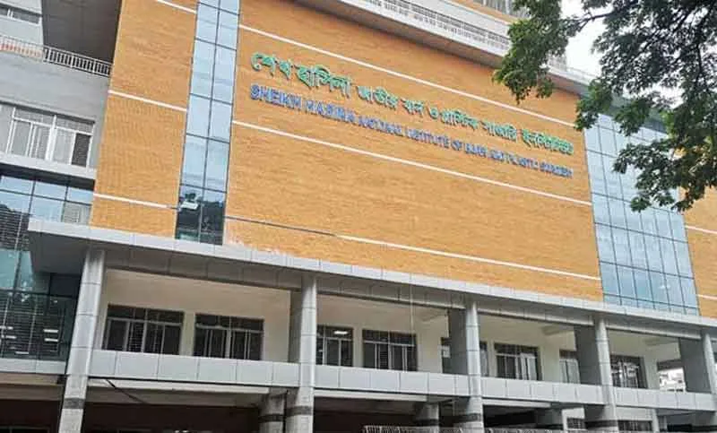 মিরপুরে এসি বিস্ফোরণে নারীসহ দগ্ধ ২