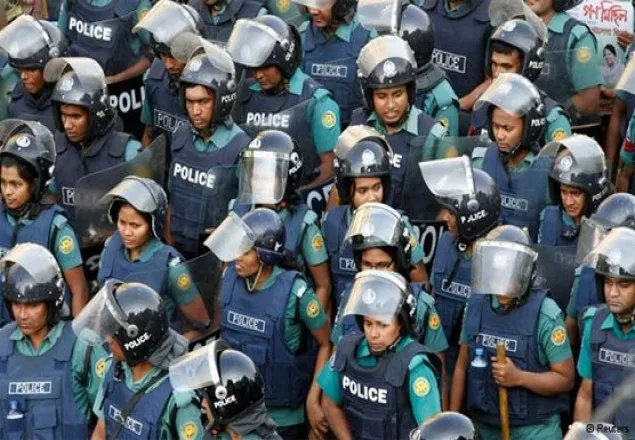 মহাসড়কে বিএনপি কর্মীদের উপর পুলিশের লাঠিচার্জ, আহত ১০