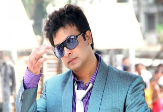 অটোরিকশাচালকের মামলা, নির্দোষ দাবি শাকিবের