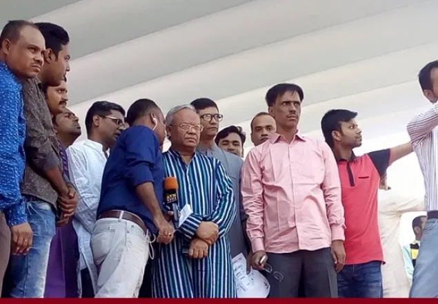 গণপরিবহন বন্ধ ও গণগ্রেফতারে জনস্রোত ঠেকাতে পারবে না: রিজভী 