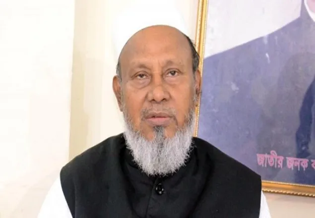 মহিউদ্দিন চৌধুরীকে সিঙ্গাপুর নেয়া হচ্ছে