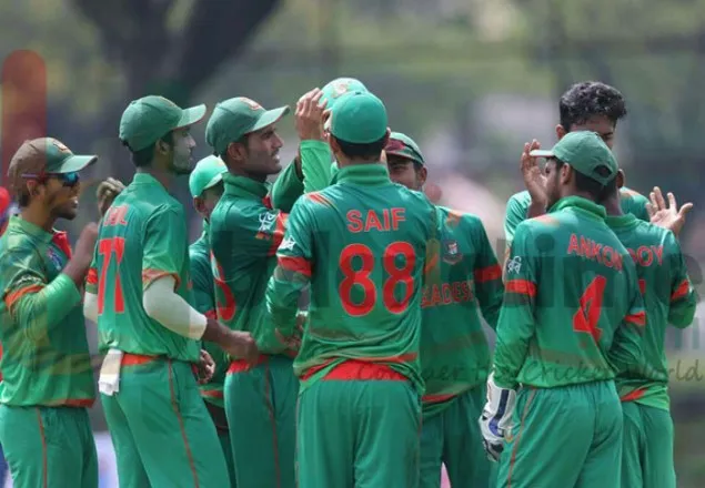 ভারতকে ৮ উইকেটে উড়িয়ে দিল বাংলাদেশের যুবারা