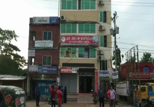 লক্ষ্মীপুরে ভুল চিকিৎসায় রোগীর মৃত্যু, আটক ৪