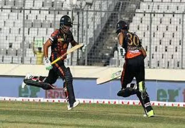 আরিফুলের বীরত্বে খুলনার 'অবিশ্বাস্য' জয়