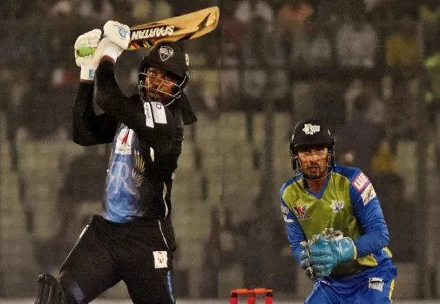 হাইভোল্টেজ ম্যাচে রংপুরকে ব্যাটিংয়ে পাঠাল ঢাকা