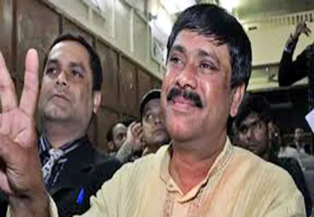 দুদকের মামলা থেকে মেয়র সাক্কুকে অব্যাহতি