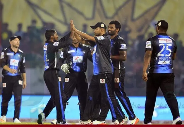 সাকিবের ঢাকাকে হারাল মাশরাফির রংপুর 