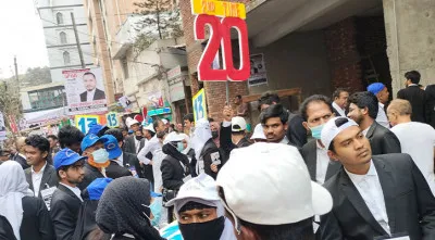 ঢাকা বার নির্বাচন : দ্বিতীয় দিনের ভোটগ্রহণ চলছে