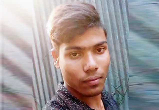 ২০ টাকার জন্য সহপাঠীকে ছুরি মেরে খুন!