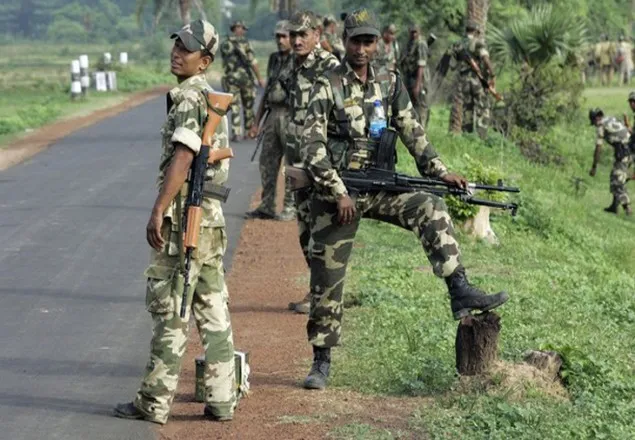 ২ বিএসএফের মারামারি: অতঃপর গুলি করে হত্যা 