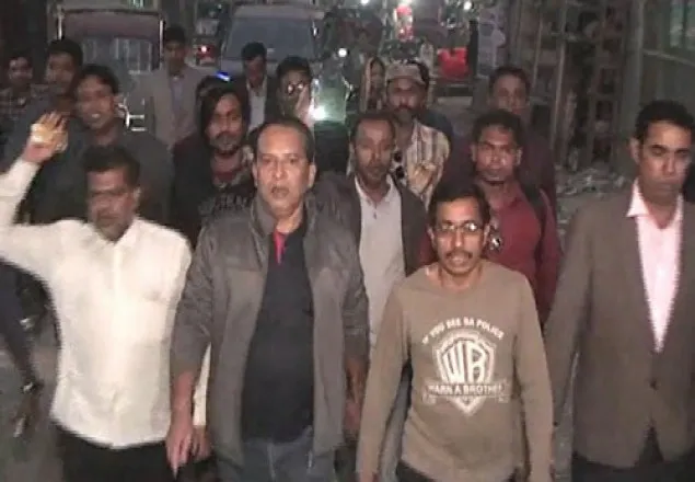ভূমিমন্ত্রীর ছেলেকে গ্রেফতারের দাবিতে পাবনায় সাংবাদিকদের বিক্ষোভ