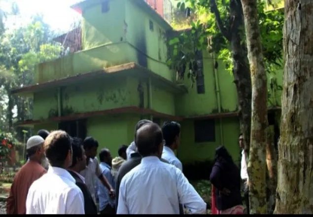 গৌরীপুরে ইউএনও’র বাসাসহ একাধিক স্থানে বোমা নিক্ষেপ