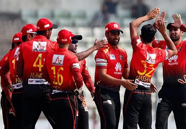 রোমাঞ্চের ম্যাচে শেষ পর্যন্ত কুমিল্লারই জয়