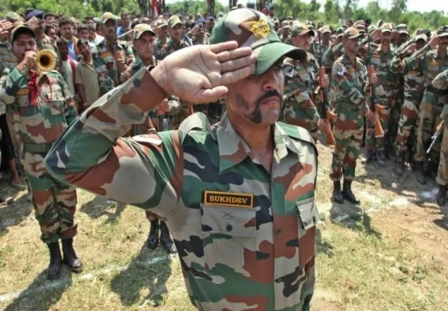 যুদ্ধ ছাড়াই বছরে ১৬০০ ভারতিয় সেনা প্রাণ হারাচ্ছে 