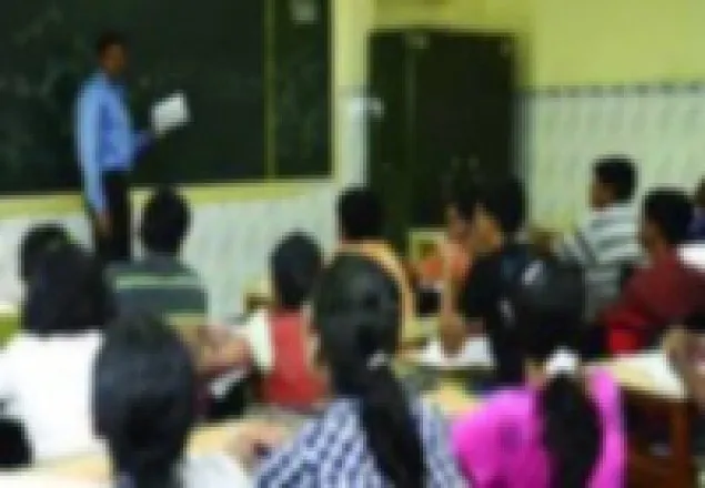 অনশনে যাচ্ছেন সহকারী শিক্ষকেরা
