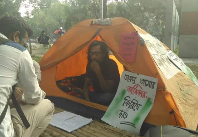 উপাচার্যের আশ্বাসে অনশন ভাঙলেন ওয়ালিদ