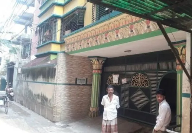 নিউইয়র্ক হামলা: ঢাকার যে বাড়ি ঘিরে কৌতূহল 