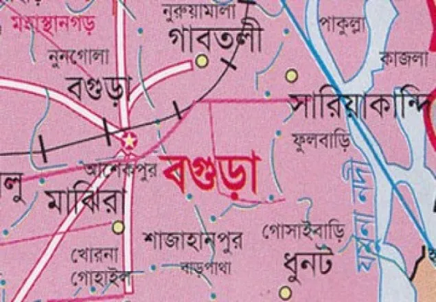 বগুড়ায় বাস খাদে পড়ে নিহত ৪