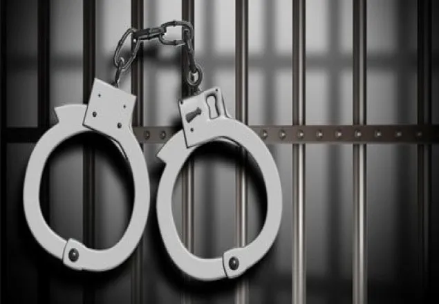 এক রাতে রাজধানীতে ৫৬ ছিনতাইকারী আটক