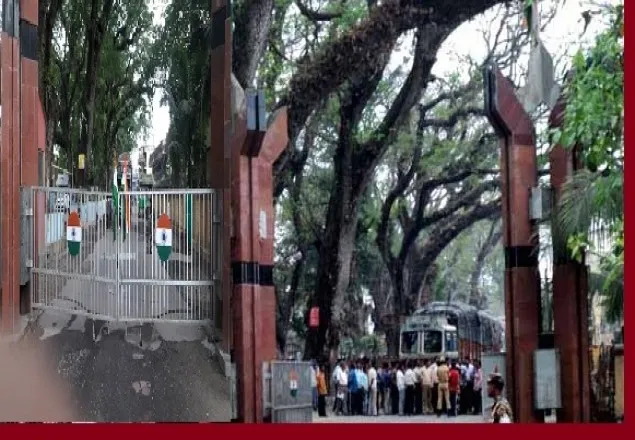 পেট্রাপোলে ধর্মঘট, বেনাপোল বন্দরে আমদানি-রফতানি বন্ধ