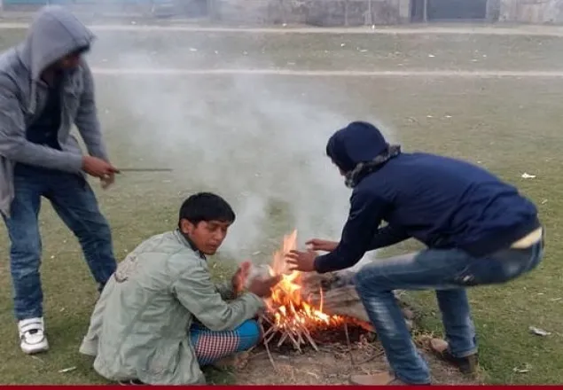 শীতে কাঁপছে দেশ, কুড়িগ্রামেই ১১ জনের মৃত্যু   