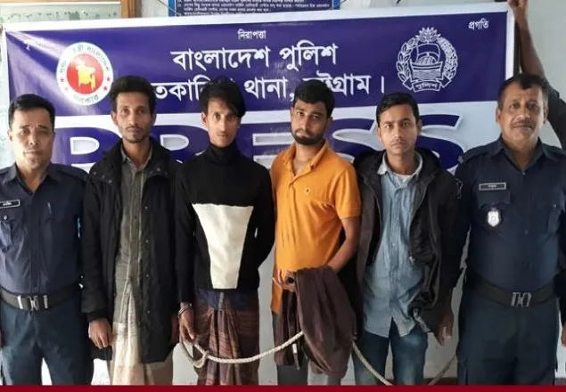 সাতকানিয়ায় জামায়াত নেতাসহ গ্রেফতার ৪ 