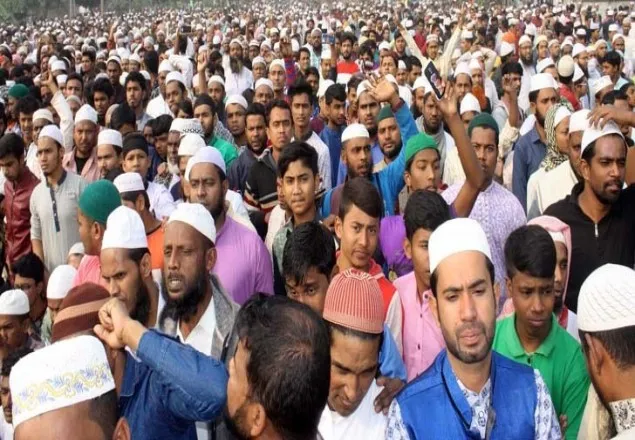 নারায়ণগঞ্জে ফেসবুক পোস্ট নিয়ে মুসল্লিদের বিক্ষোভ, উত্তেজনা