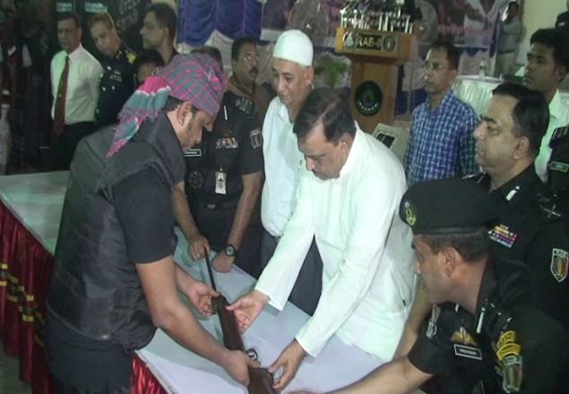 দক্ষিণ আফ্রিকার লিজেল লি..jpg
