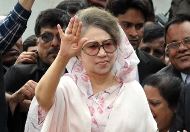 দুই মামলায় হাজিরা দিলেন খালেদা জিয়া