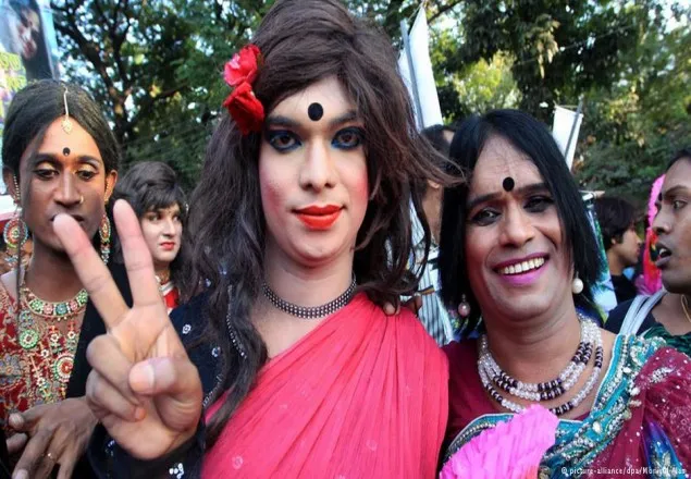 ভোটার হবেন হিজড়ারাও