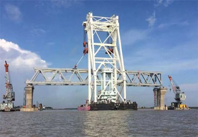 পদ্মা সেতুর দ্বিতীয় স্প্যান বসানো সম্পন্ন