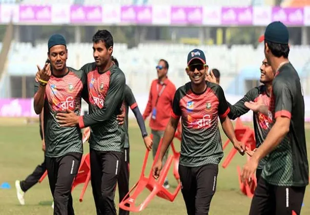 টসে জিতে ব্যাটিংয়ে বাংলাদেশ