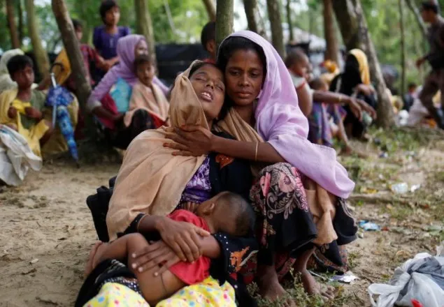 বৃষ্টির মতো গুলি ছুড়ে মিয়ানমার সৈন্যরা, ৪০০ লাশের গণকবরের সন্ধান   