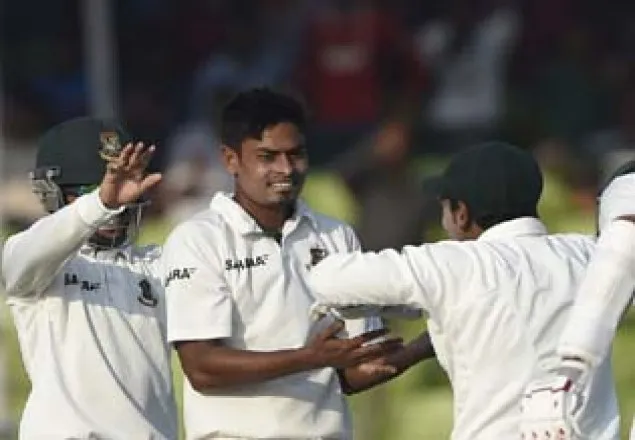 তৃতীয় দিনের খেলা শুরু