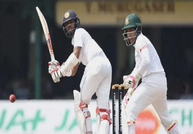 দুই সেঞ্চুরিয়ানের ব্যাটে এগিয়ে যাচ্ছে শ্রীলঙ্কা