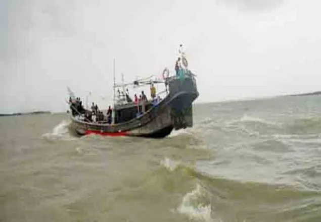 ভারতীয় জেলেদের হামলায় আহত-১১