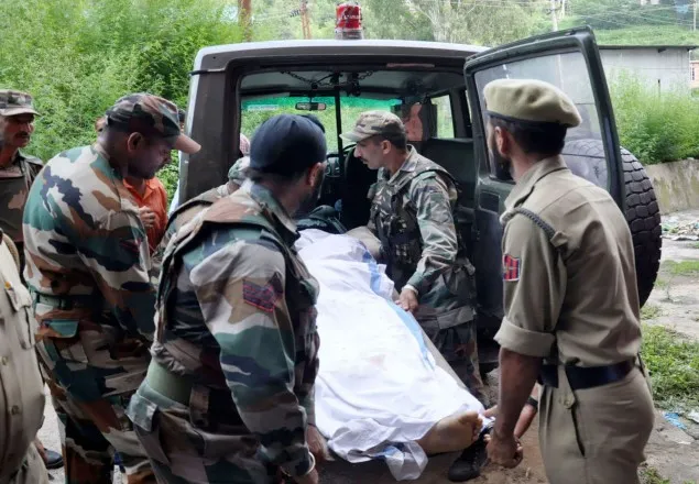 সীমান্তে গোলাগুলিতে ৪ ভারতীয় সেনা নিহত