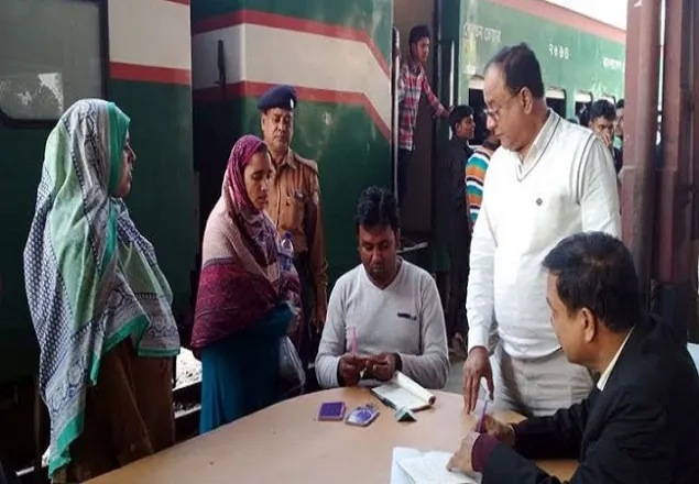 বিনা টিকিটে রেল ভ্রমণে ১৬,২৮০ টাকা জরিমানা