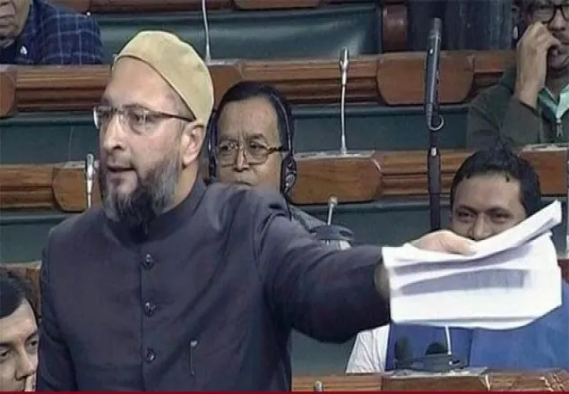 মুসলিমদের ‘পাকিস্তানি’ আখ্যায়িত করলে শাস্তি দিন: ওয়েইসি 