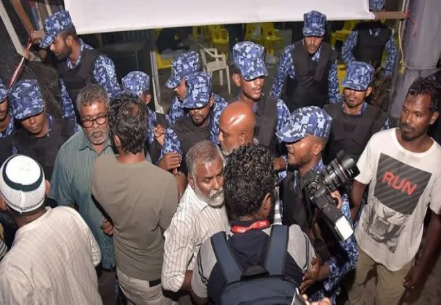 ভারত কেন মালদ্বীপে সেনা পাঠানোর কথা ভাবছে না?