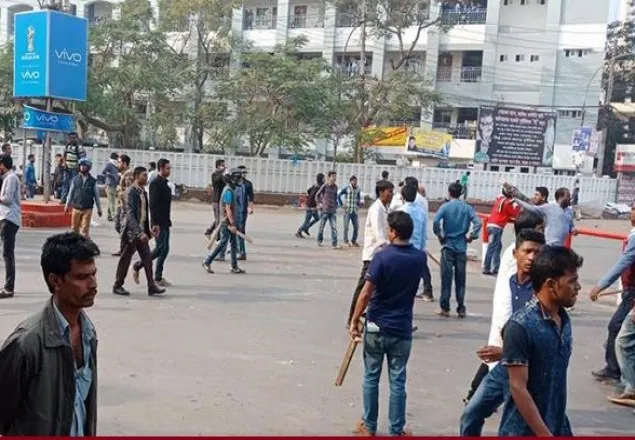 রায়কে ঘিরে উত্তপ্ত সিলেট,  নিজের গুলিতেই আহত পুলিশ 