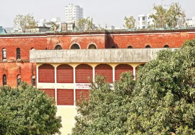 খালেদার কক্ষে এসি, টিভিতে ডিস সংযোগ