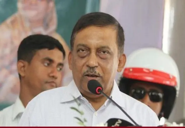 খালেদা জিয়াকে স্থানান্তরের চিন্তা নেই: স্বরাষ্ট্রমন্ত্রী  