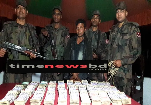 বেনাপোলে ৬৪ লাখ হুন্ডির টাকাসহ আটক ১