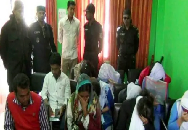 রসায়ন প্রশ্নফাঁস, শিক্ষকসহ আটক ১৩