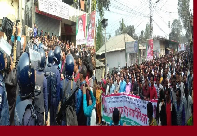লালমনিরহাটে পুলিশী বাধার মুখে বিএনপি’র বিক্ষোভ ও স্মারকলিপি পেশ