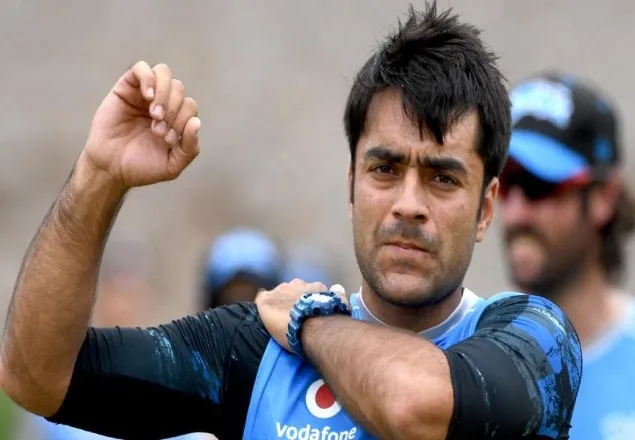ওয়ানডেতে সর্বকনিষ্ঠ এক নম্বর বোলার হলেন রশিদ খান