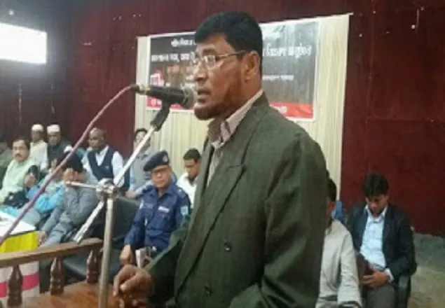 নৌকায় ভোট চাইলেন বিএনপির সভাপতি!