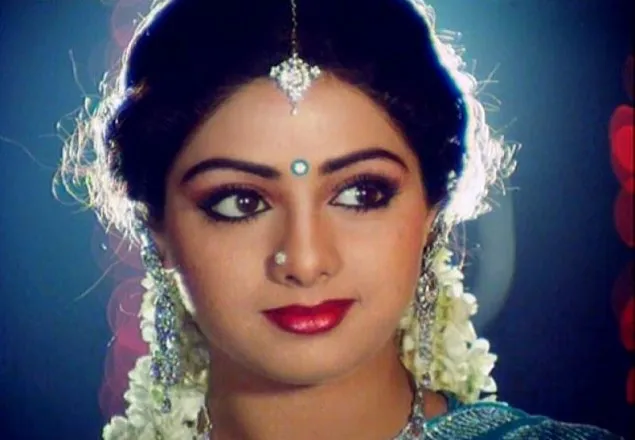 বলিউড অভিনেত্রী শ্রীদেবী মারা গেছেন 